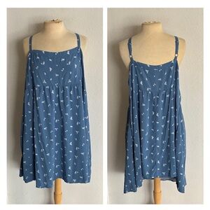 Torrid blue floral dress with pockets